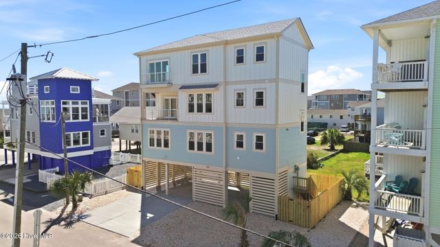 105 Periwinkle Lane, Carolina Beach, NC 28428
