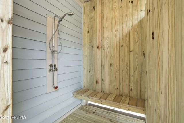 105 Periwinkle Lane, Carolina Beach, NC 28428