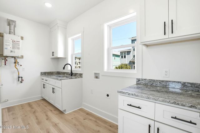 105 Periwinkle Lane, Carolina Beach, NC 28428