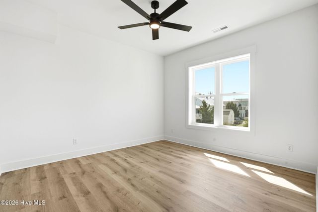 105 Periwinkle Lane, Carolina Beach, NC 28428