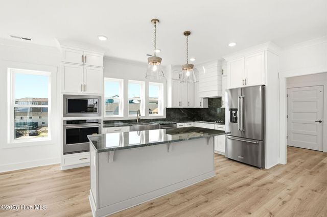 105 Periwinkle Lane, Carolina Beach, NC 28428