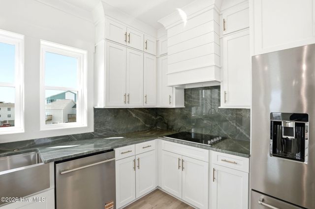 105 Periwinkle Lane, Carolina Beach, NC 28428