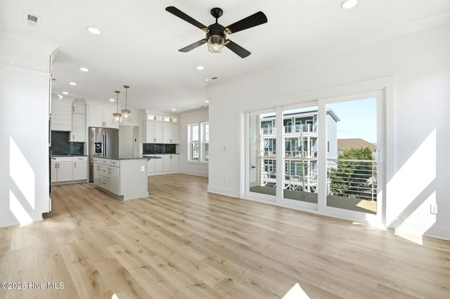 105 Periwinkle Lane, Carolina Beach, NC 28428