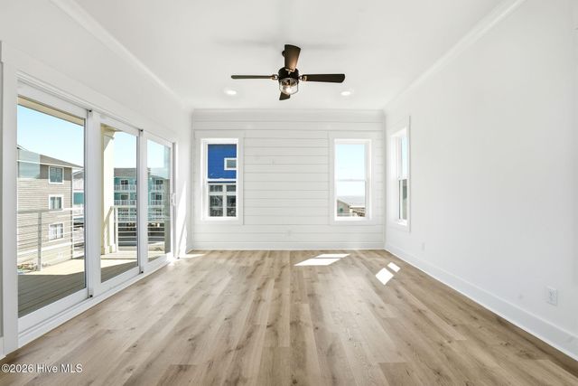 105 Periwinkle Lane, Carolina Beach, NC 28428