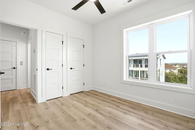 105 Periwinkle Lane, Carolina Beach, NC 28428