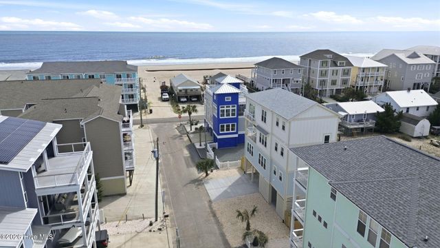 105 Periwinkle Lane, Carolina Beach, NC 28428