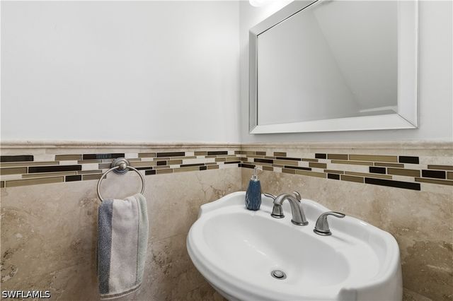 27119 Oakwood Lake DR, Bonita Springs, FL 34134