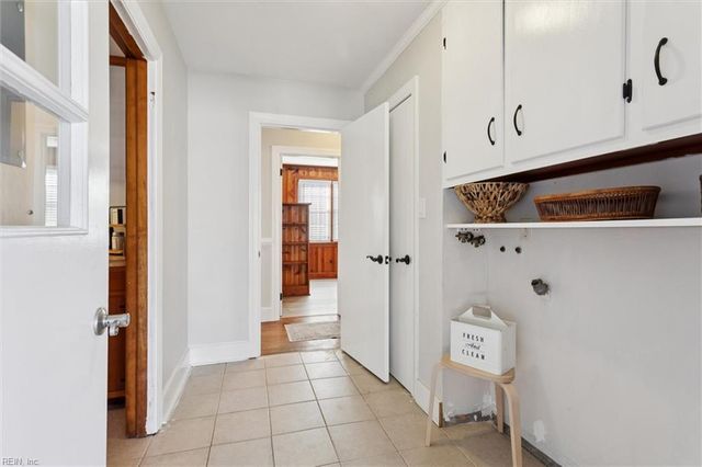 15 Willow RD, Hampton, VA 23664