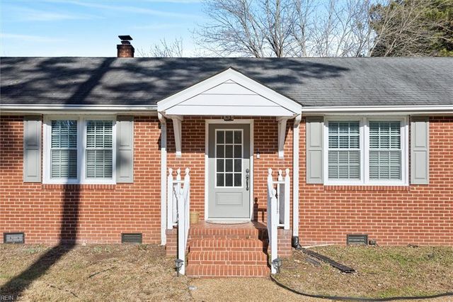 15 Willow RD, Hampton, VA 23664