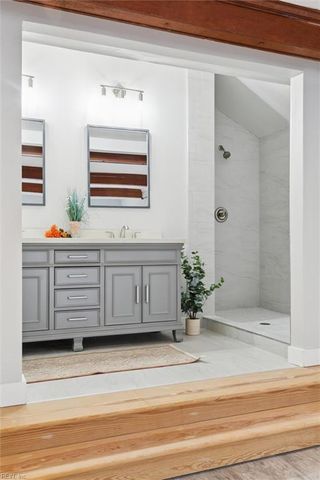 15 Willow RD, Hampton, VA 23664