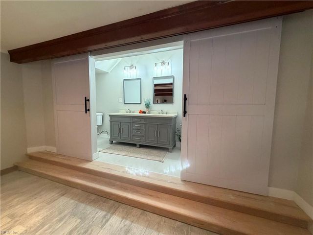 15 Willow RD, Hampton, VA 23664