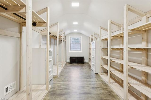 15 Willow RD, Hampton, VA 23664