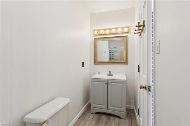 15 Willow RD, Hampton, VA 23664