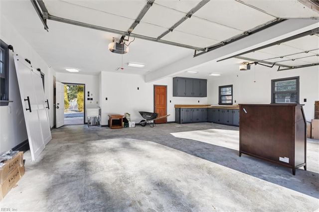 15 Willow RD, Hampton, VA 23664