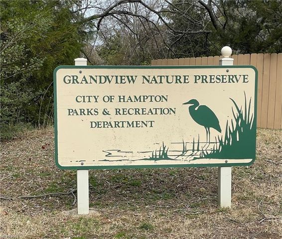 15 Willow RD, Hampton, VA 23664