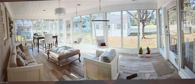 15 Willow RD, Hampton, VA 23664