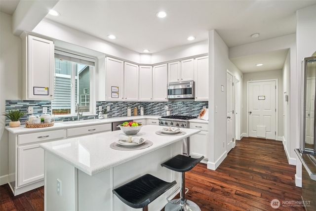 12219 NE 105th Street, Kirkland, WA 98033