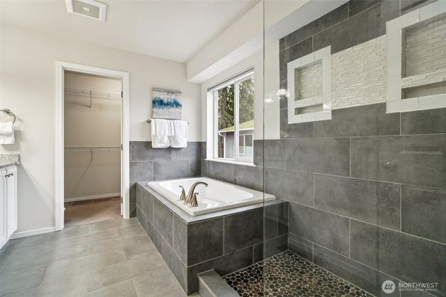 12219 NE 105th Street, Kirkland, WA 98033