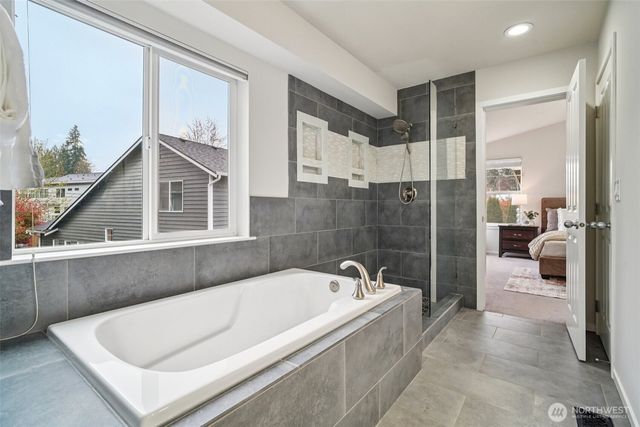 12219 NE 105th Street, Kirkland, WA 98033