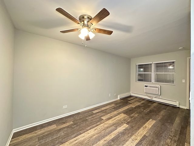 4543 N Dover Street 2C, Chicago, IL 60640