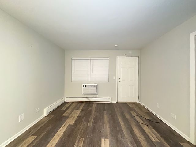 4543 N Dover Street 2C, Chicago, IL 60640