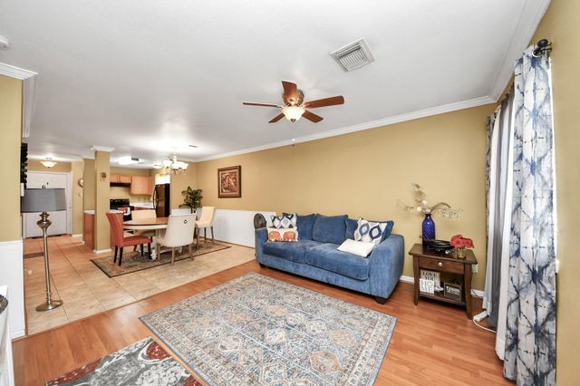 1549 Nichole Woods Drive, Houston, TX 77047