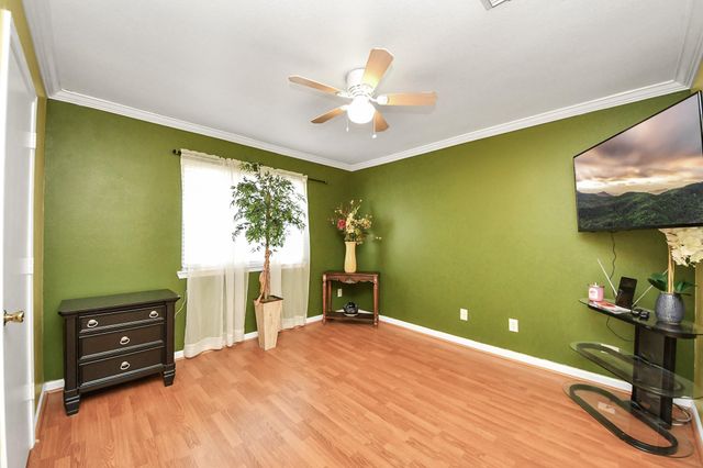 1549 Nichole Woods Drive, Houston, TX 77047