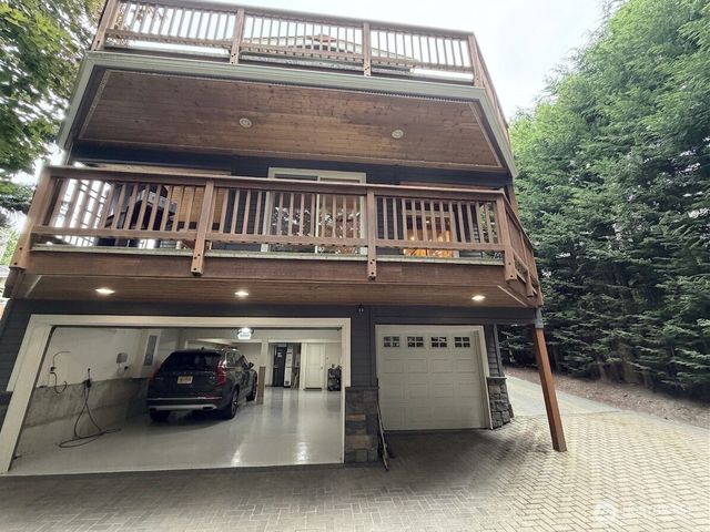 433 7th Avenue, Kirkland, WA 98033