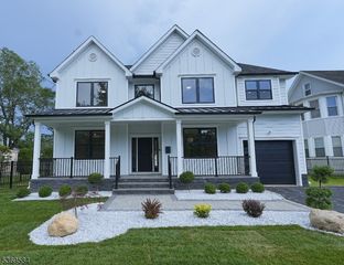 352 Woodland Rd, Madison Boro, NJ 07940