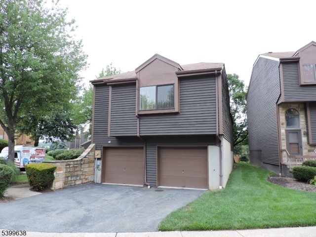 82 Fallen Timbers Trl, Rockaway Twp., NJ 07866