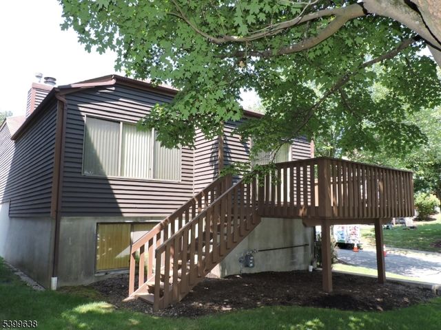 82 Fallen Timbers Trl, Rockaway Twp., NJ 07866