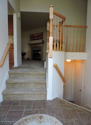 82 Fallen Timbers Trl, Rockaway Twp., NJ 07866