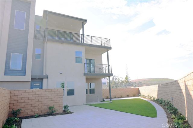 2058 Hollyleaf, Montebello, CA 90640
