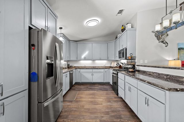 602 N Water Street FM1752, Savoy, TX 75479