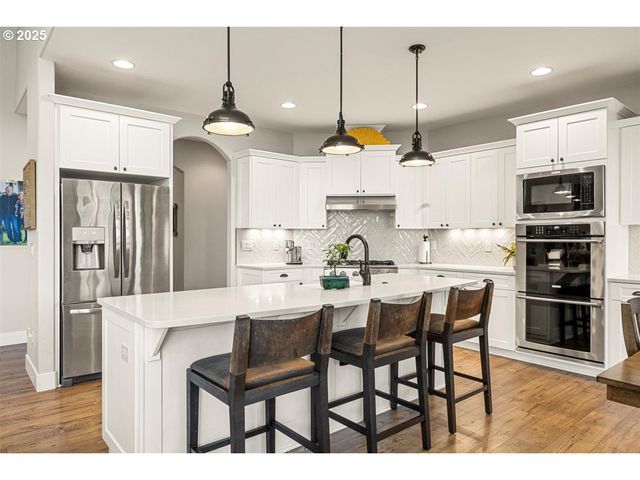 21823 Ne 172ND St, Brush Prairie, WA 98606