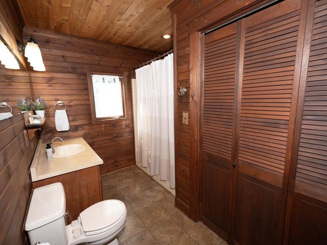 N2577 OTTMAN DRIVE, Waupaca, WI 54981