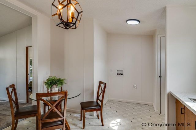 407 SOUTH FORK RD, Cheyenne, WY 82007