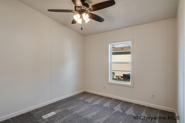 407 SOUTH FORK RD, Cheyenne, WY 82007