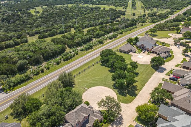 4109 Bluff View Drive, Granbury, TX 76048