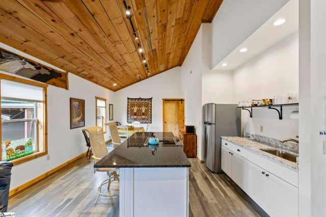 442 Blantyre Church Road, Other, NC 28742