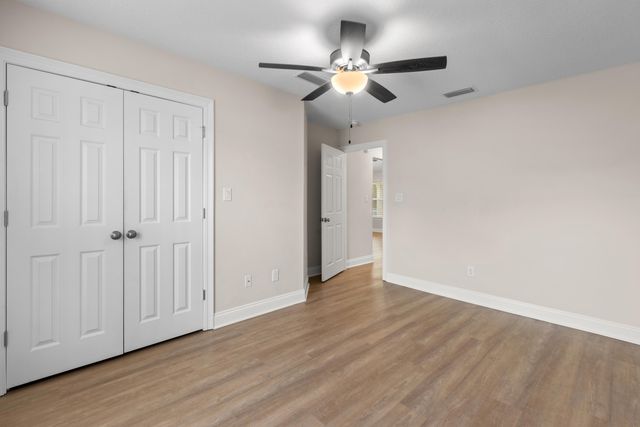 6050 Capitol Drive, Gulf Breeze, FL 32563