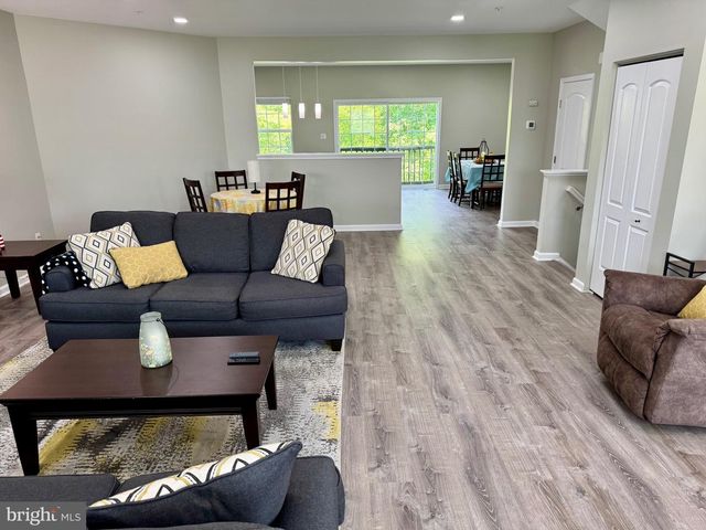 707 S TWIN LAKES BLVD, Newark, DE 19711