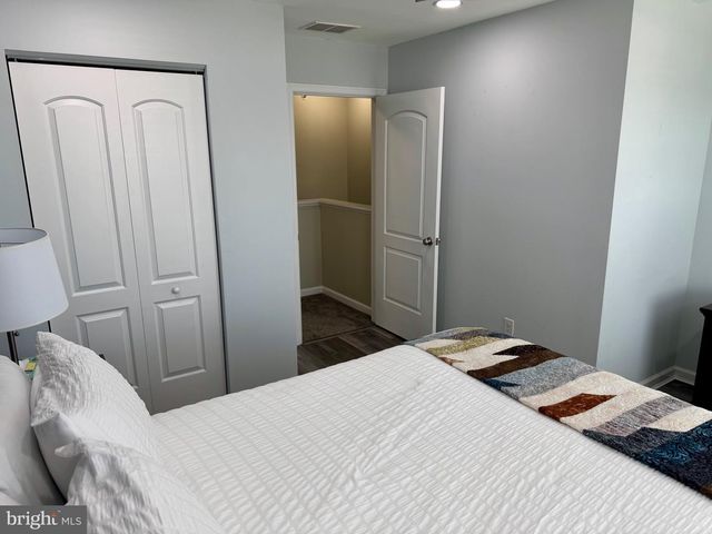 707 S TWIN LAKES BLVD, Newark, DE 19711