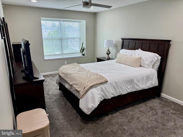 707 S TWIN LAKES BLVD, Newark, DE 19711