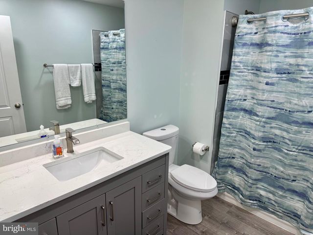 707 S TWIN LAKES BLVD, Newark, DE 19711