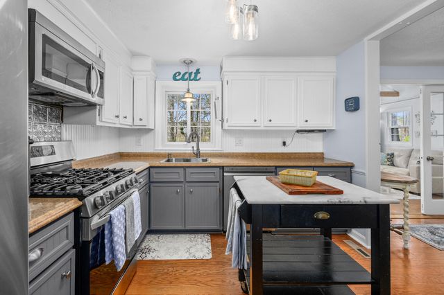 1 Outward Reach, Yarmouth Port, MA 02675