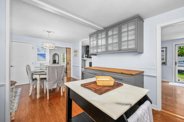1 Outward Reach, Yarmouth Port, MA 02675