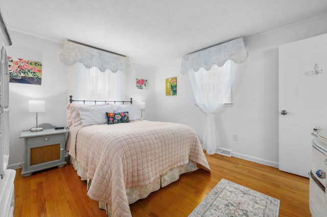 1 Outward Reach, Yarmouth Port, MA 02675