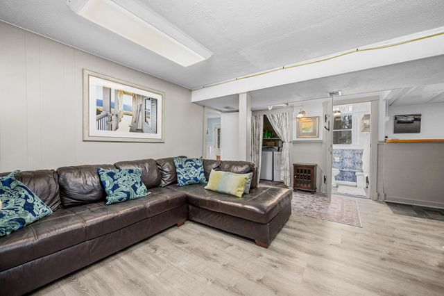 1 Outward Reach, Yarmouth Port, MA 02675