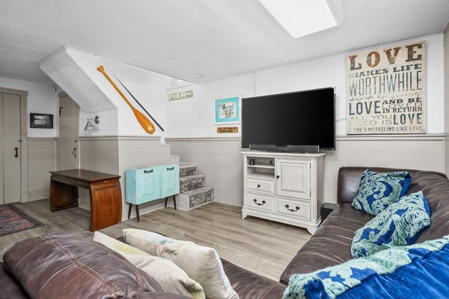 1 Outward Reach, Yarmouth Port, MA 02675